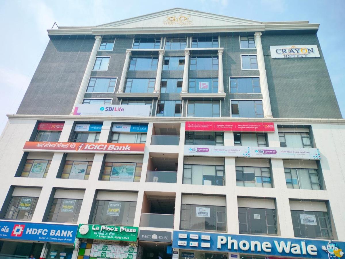 Crayon Hotels กันตินาการ์ ภายนอก รูปภาพ